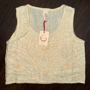 🌸 NWT! Anthropologie Raga Embroidered Crop Top